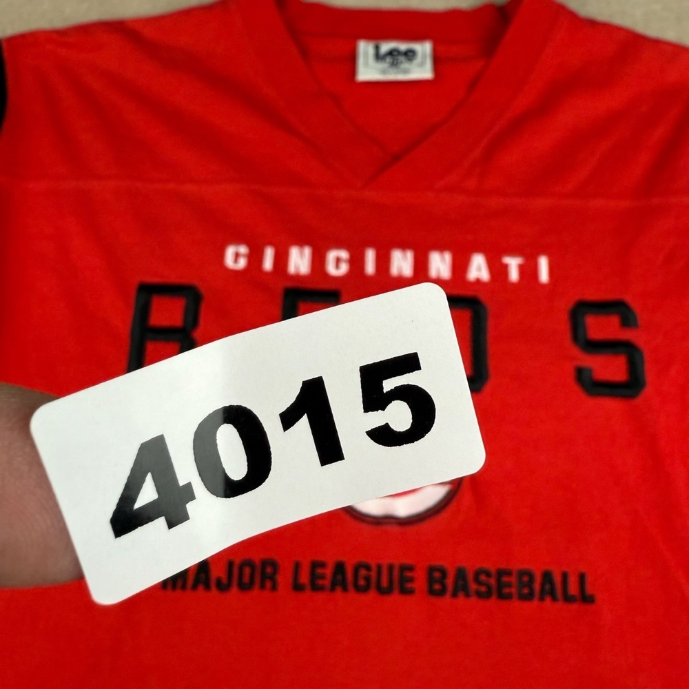 Vintage Cincinnati Reds MLB Lee Sport V-Neck Jersey T-Shirt M Red‎ Mens - Picture 10 of 10